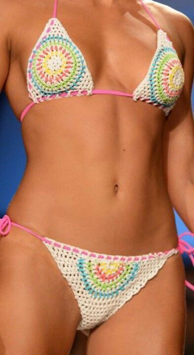 As Cores Neon Dominam a Moda Praia: Tendências de 2016 e Como Usar