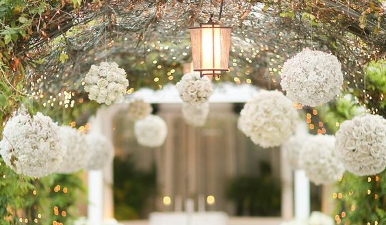 Os Melhores Canais do YouTube para Tutoriais de Casamento DIY