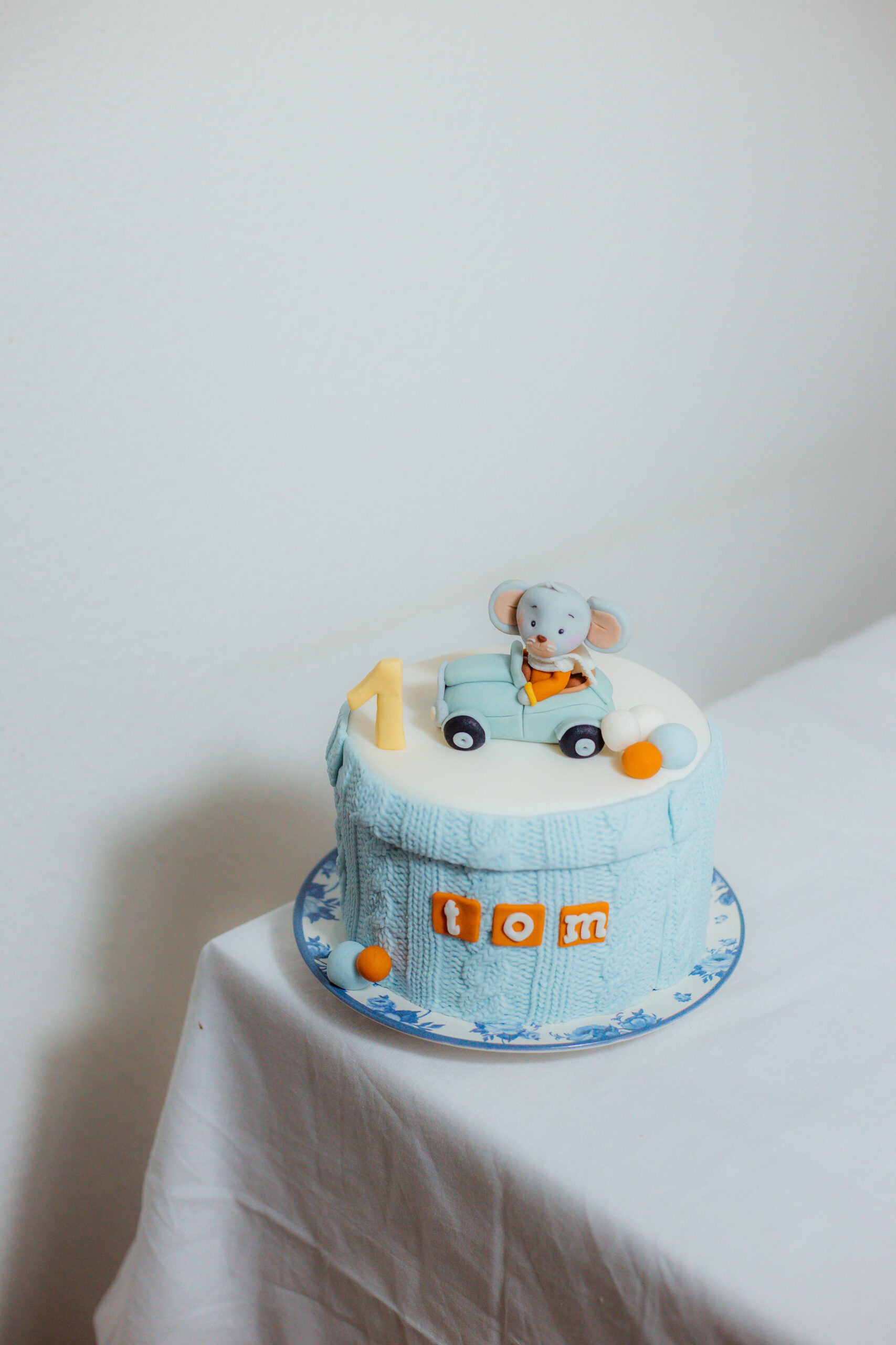 Guia Completo: Como Escolher o Bolo de Mesversário Perfeito