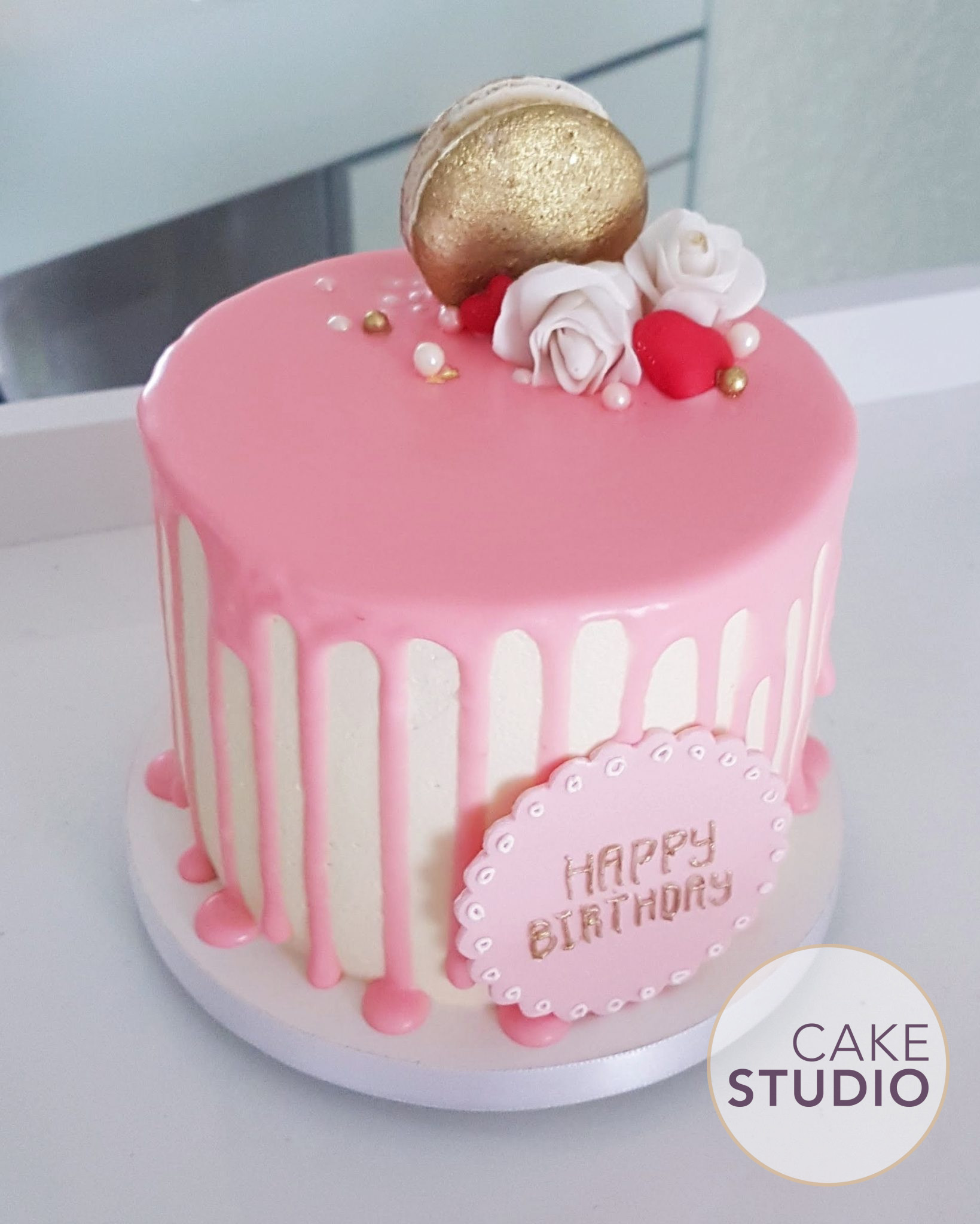 Bolo de 15 anos rosa e dourado