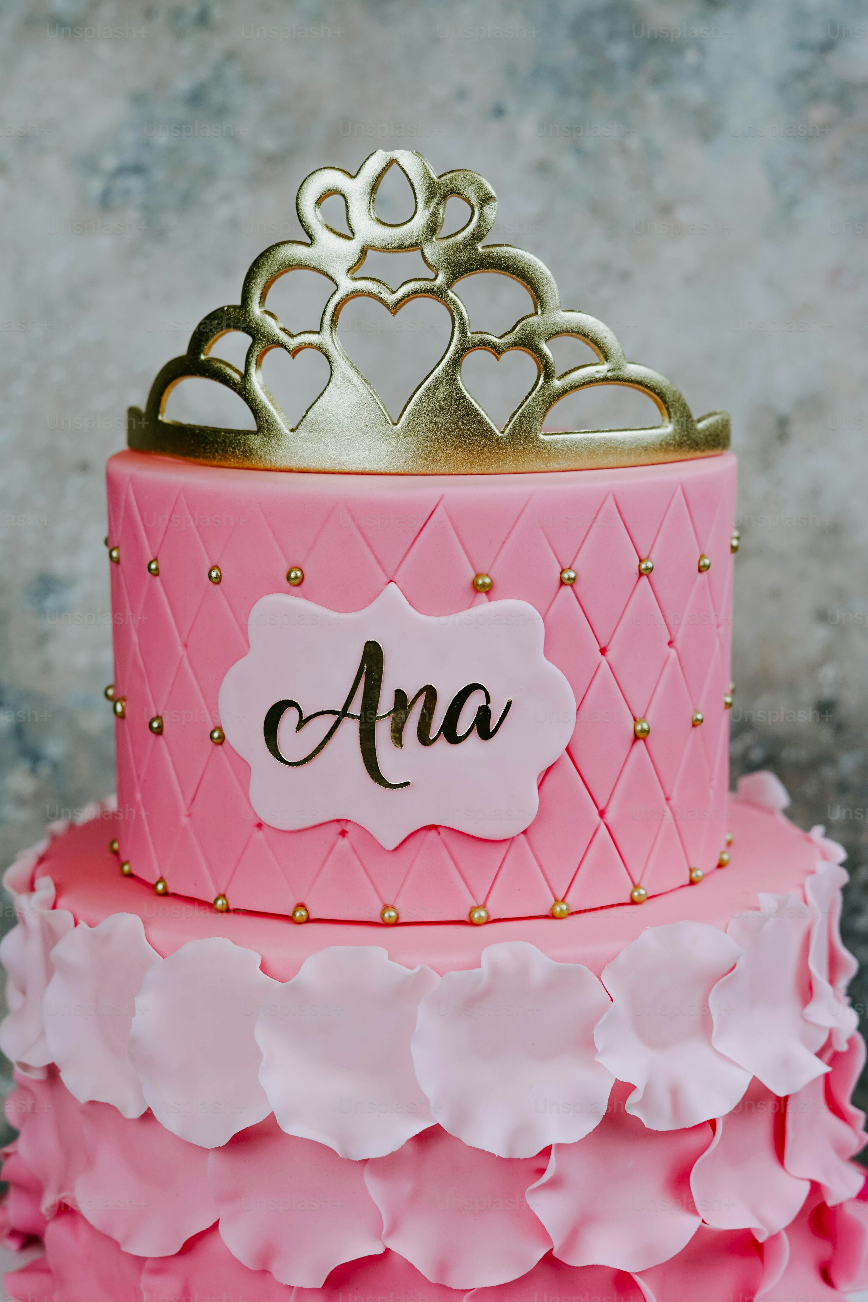 Bolo com glitter dourado e rosa