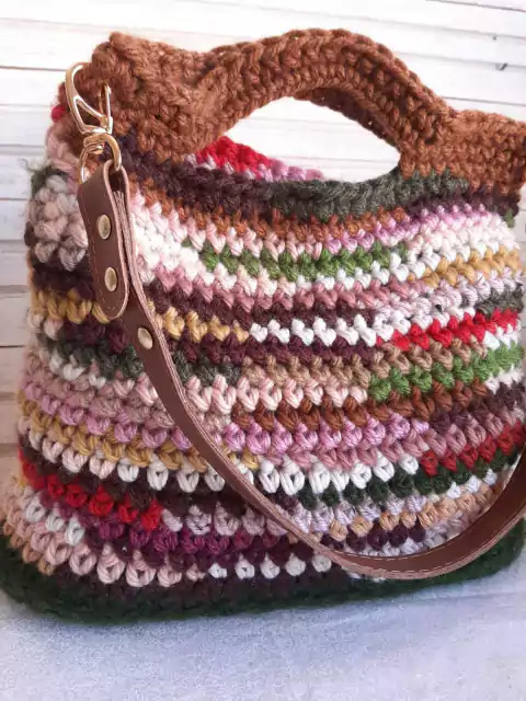 Como Escolher o Fio Ideal para Sua Bolsa de Crochê Colorida