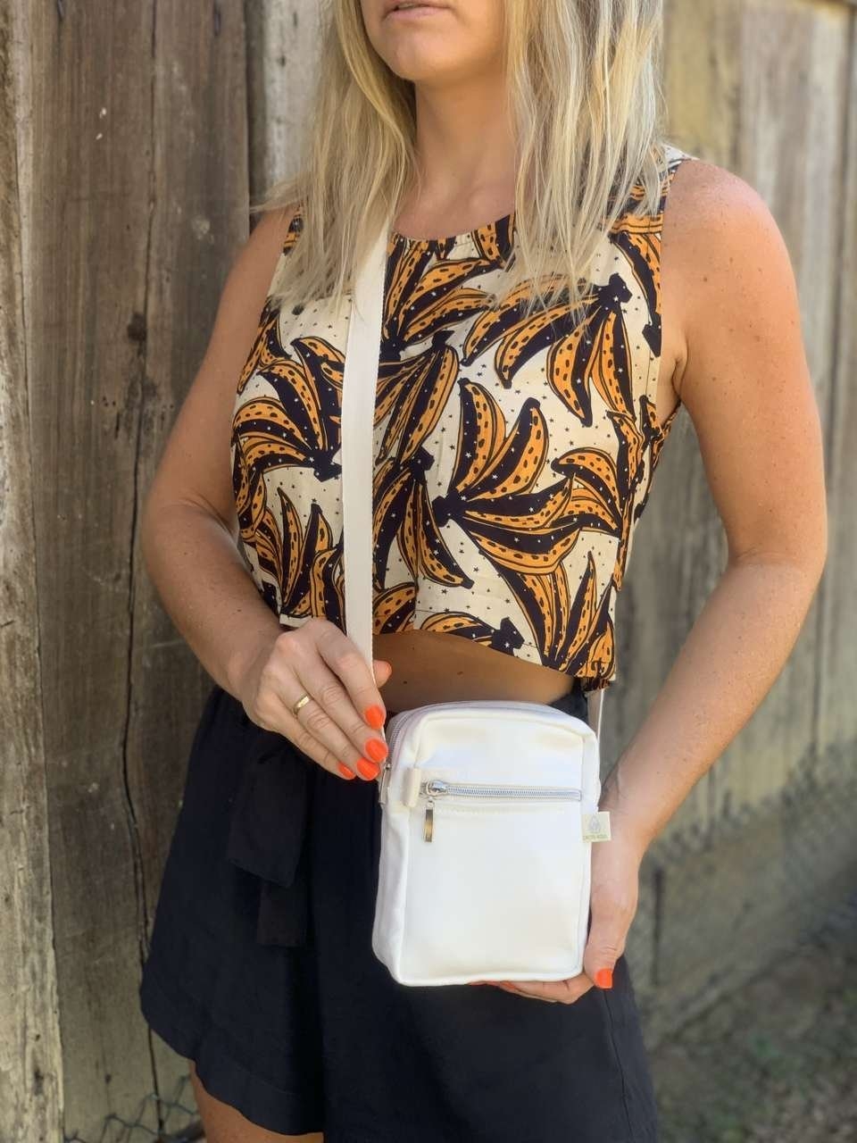 bolsa pequena de couro