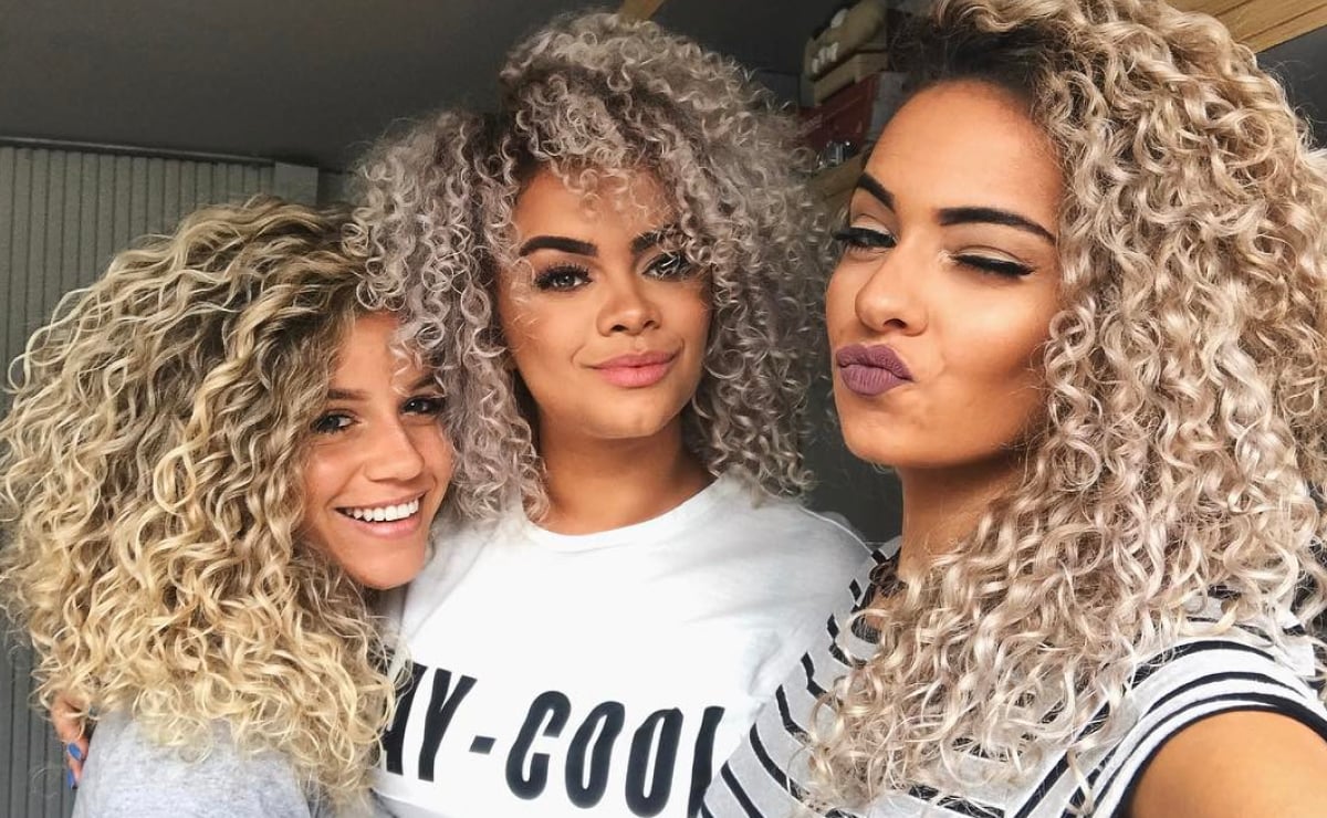 quanto custa fazer luzes em cabelo cacheado