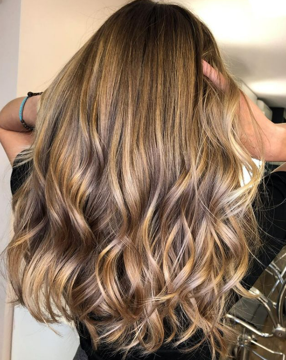 hair contour morena iluminada longo