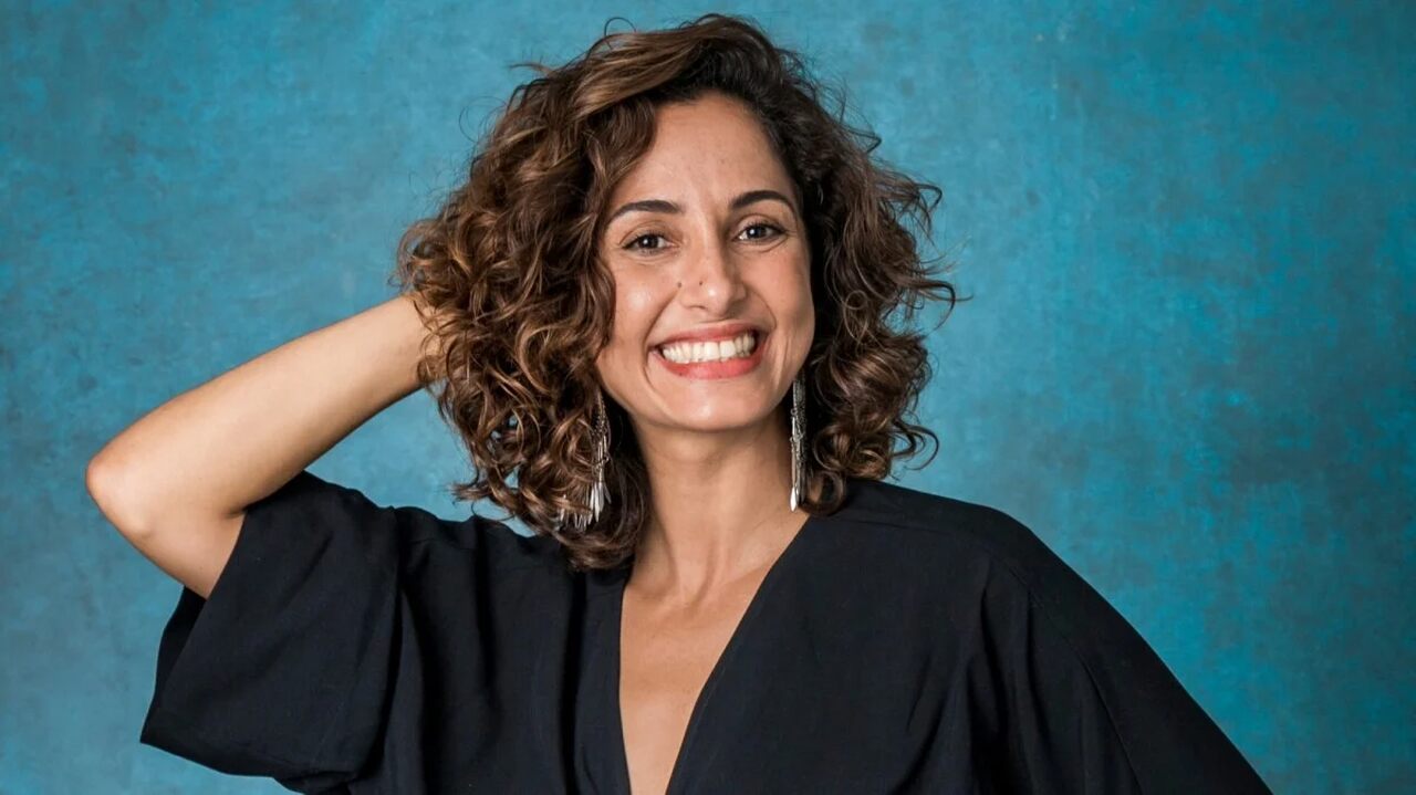long bob para rosto redondo e cabelo ondulado