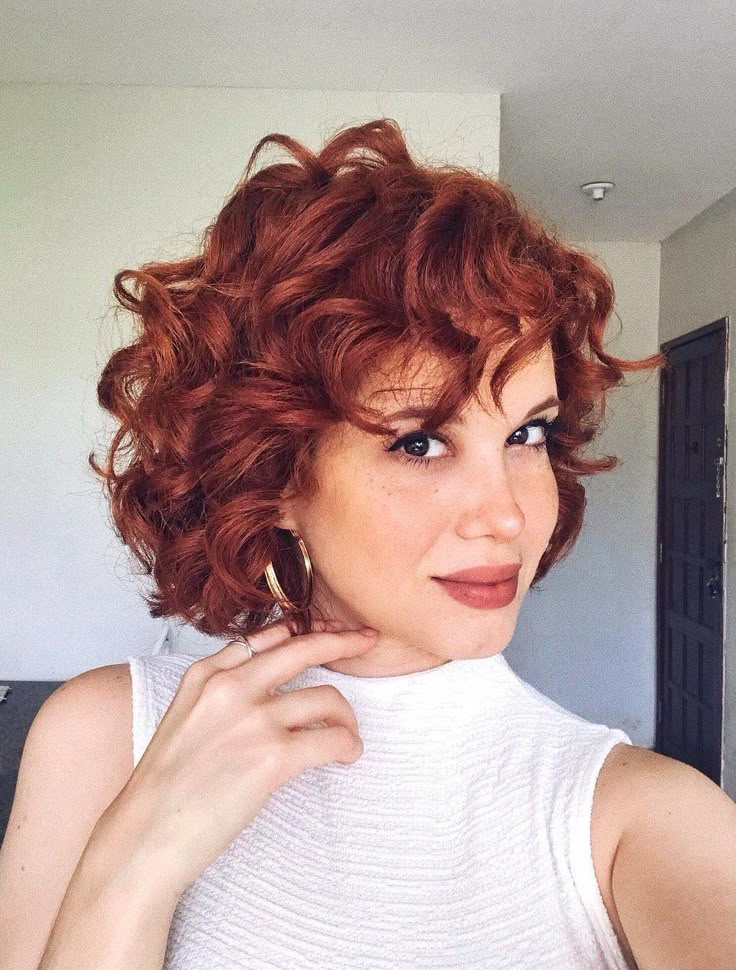 tendências corte cabelo ondulado rosto redondo 2026