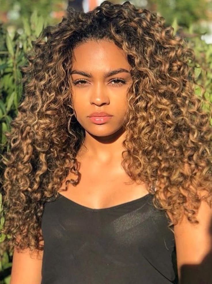 cabelo loiro mel escuro