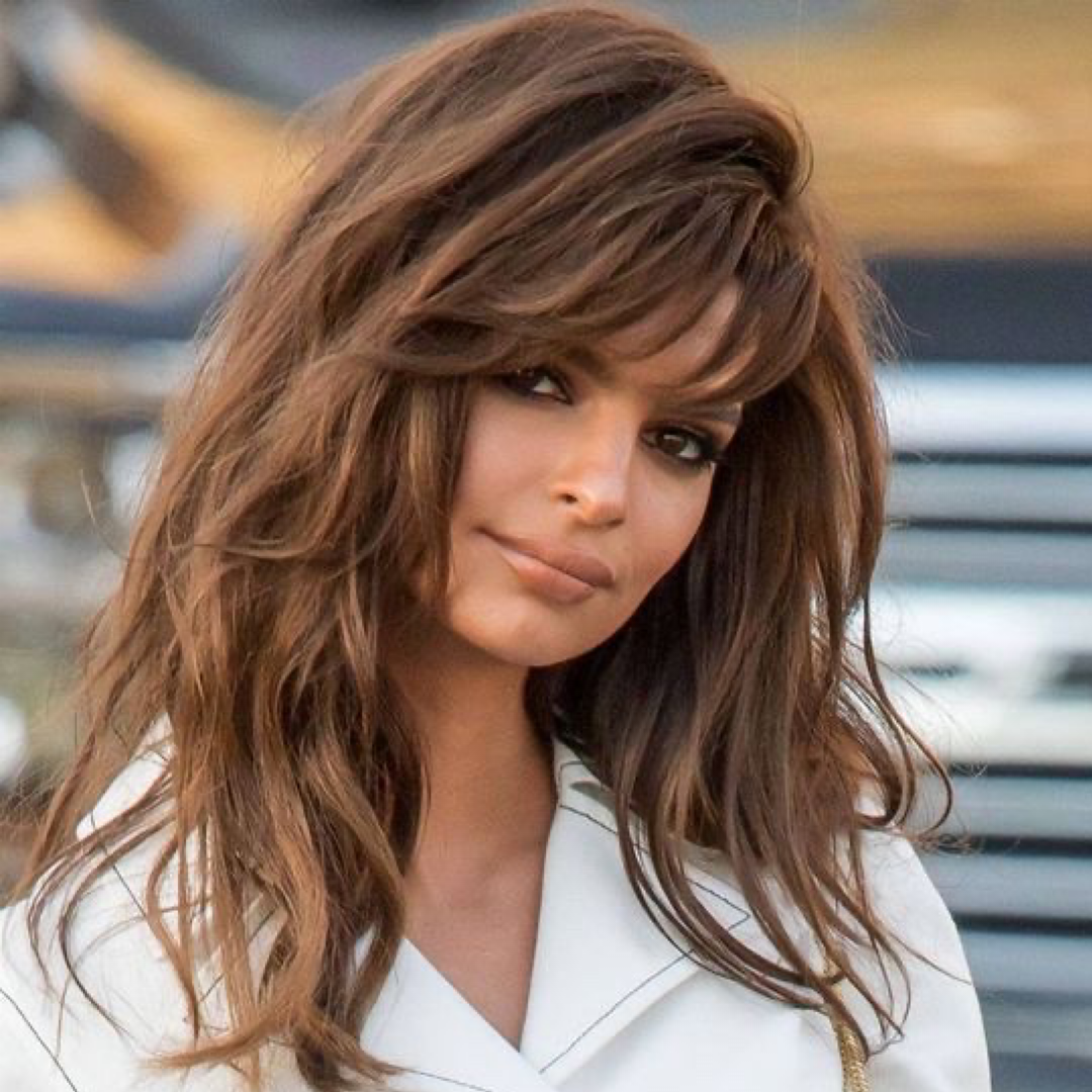 inspiração cabelo marrom chocolate para pele clara