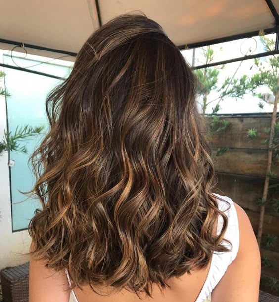 corte repicado cabelo médio ondulado