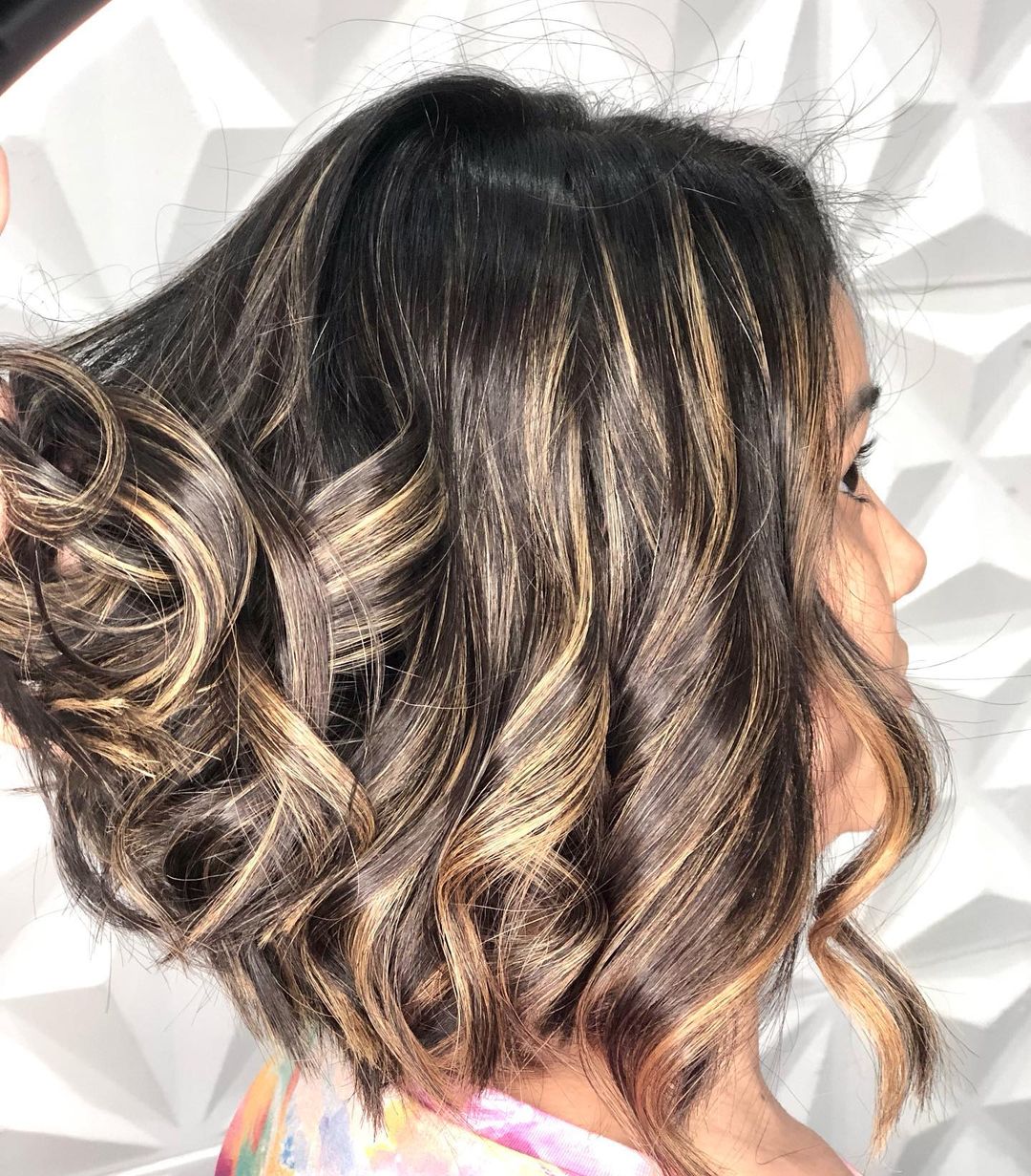 cabelo morena iluminada longo