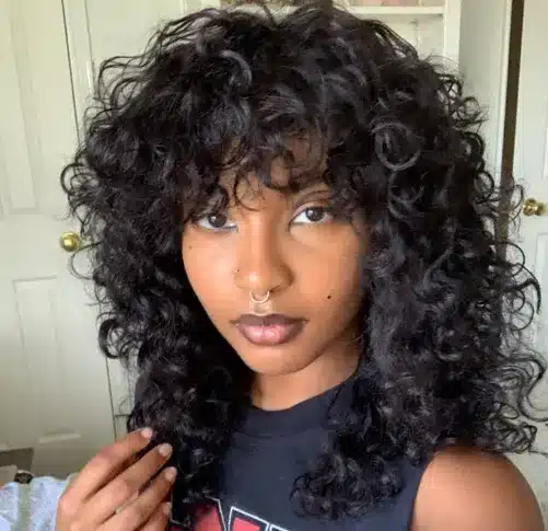 erros ao cortar wolf cut cacheado em casa