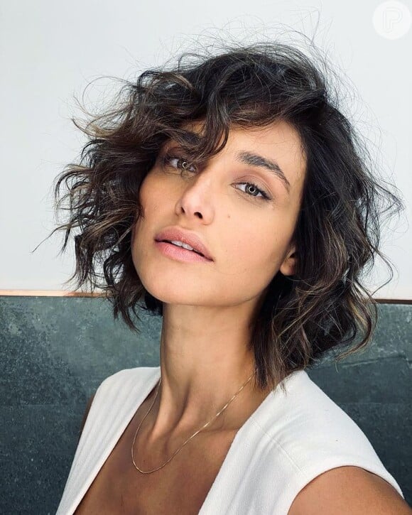 Corte reto com ondas