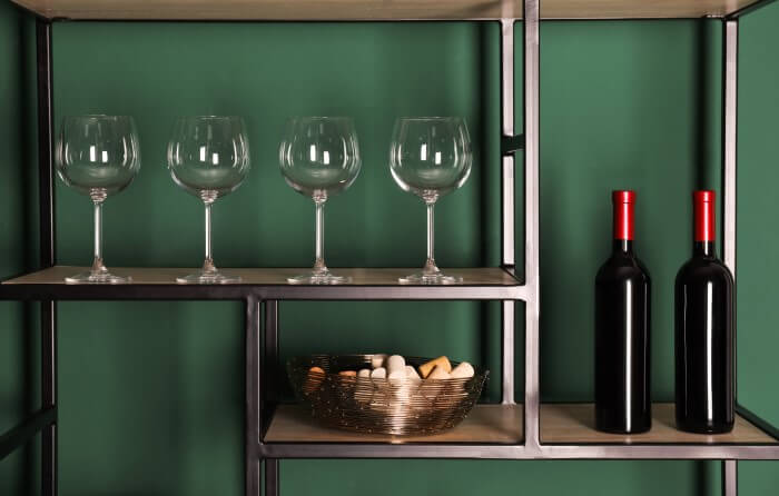 erros comuns ao montar um cantinho do vinho