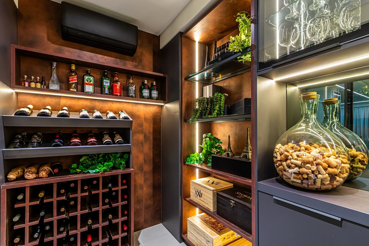 adega de parede vs adega climatizada qual escolher