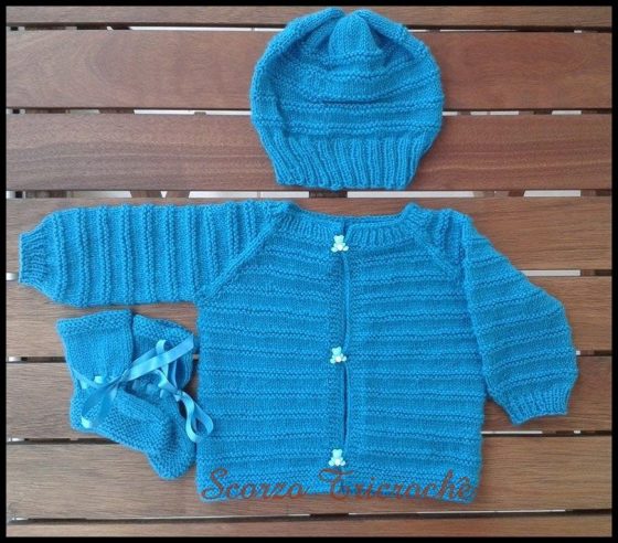 casaquinho de bebe em trico com grafico