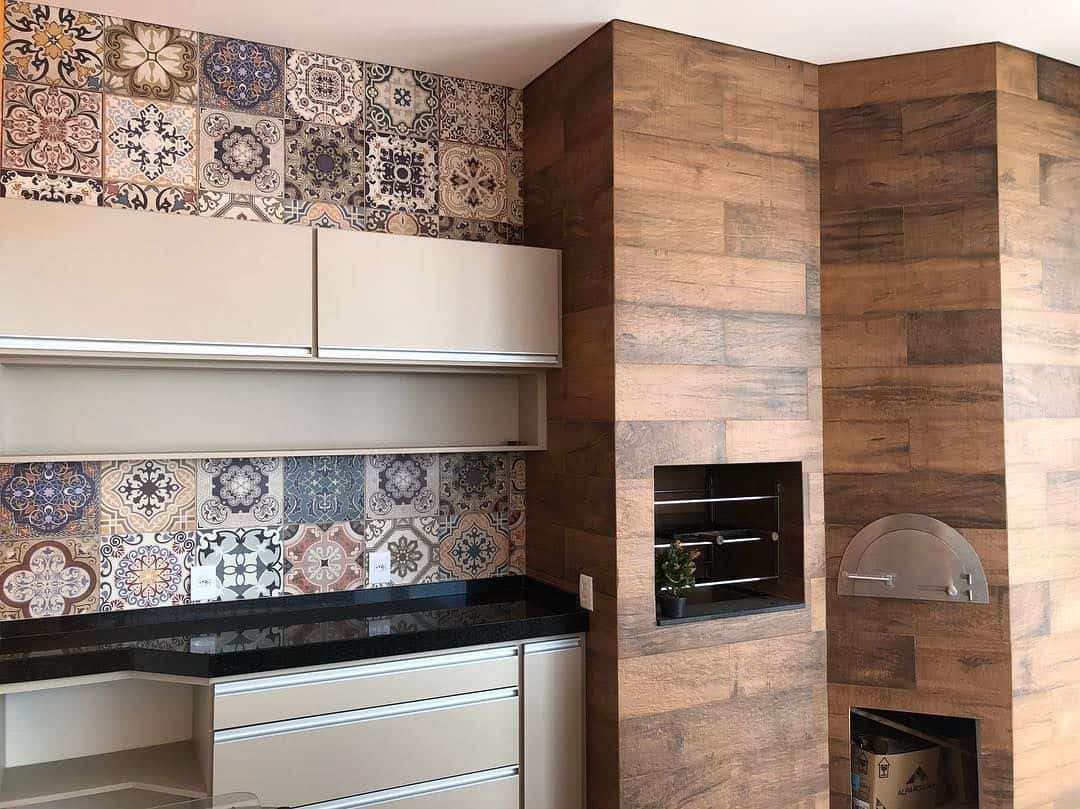 como limpar cerâmica decorativa de parede