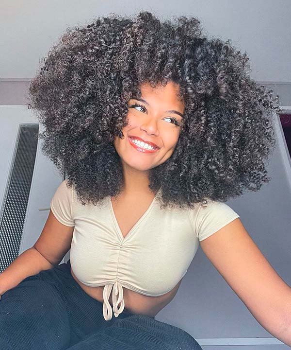 cha de hibisco no cabelo