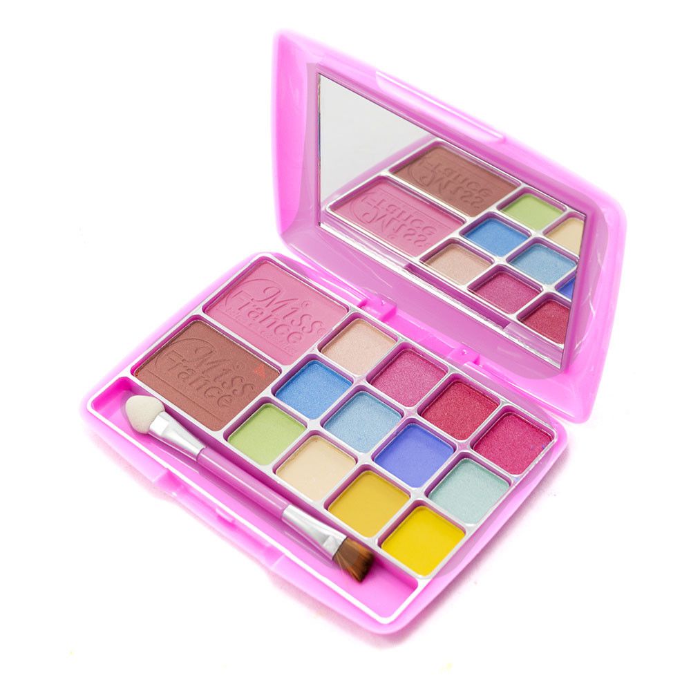 primeiros produtos de maquiagem