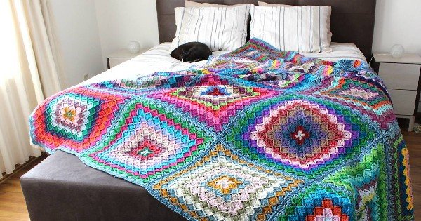 Inspirações Modernas de Colchas de Crochê: Tendências e Padrões