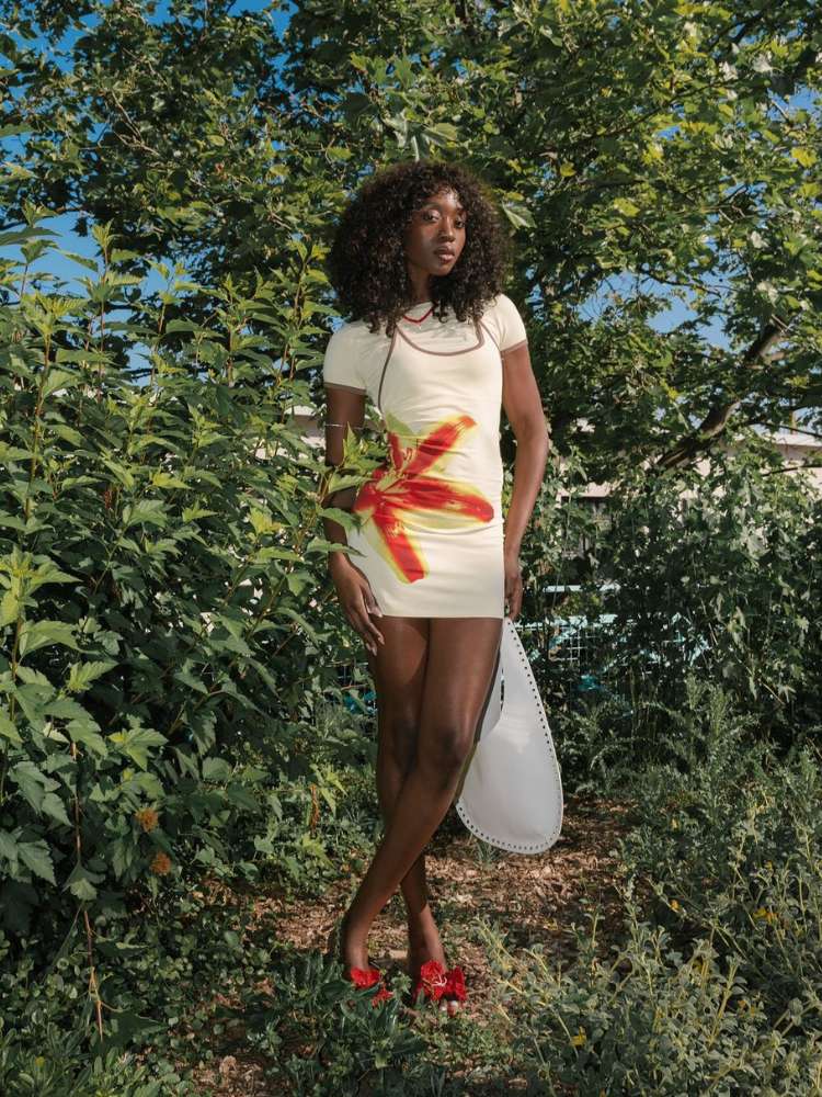 Como combinar estampas florais de diferentes tamanhos