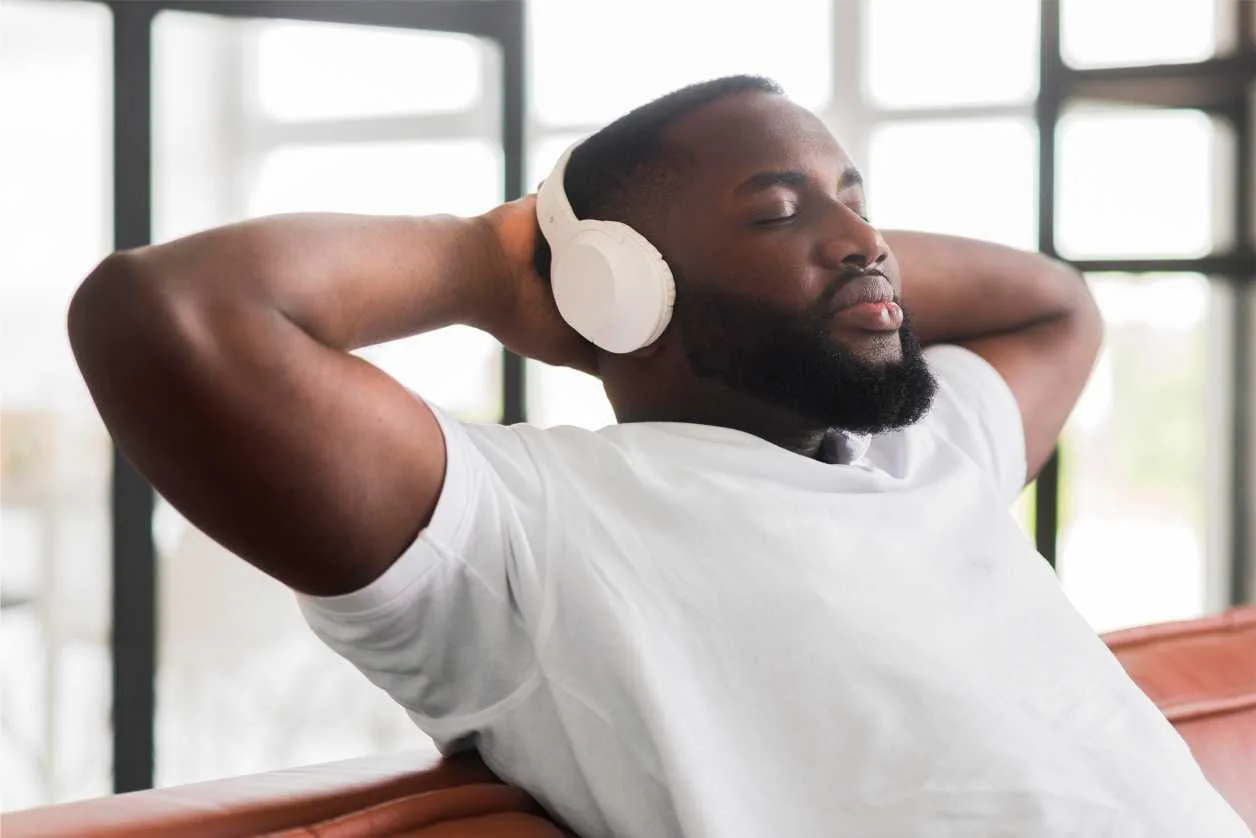 benefícios do ruído rosa para o sono