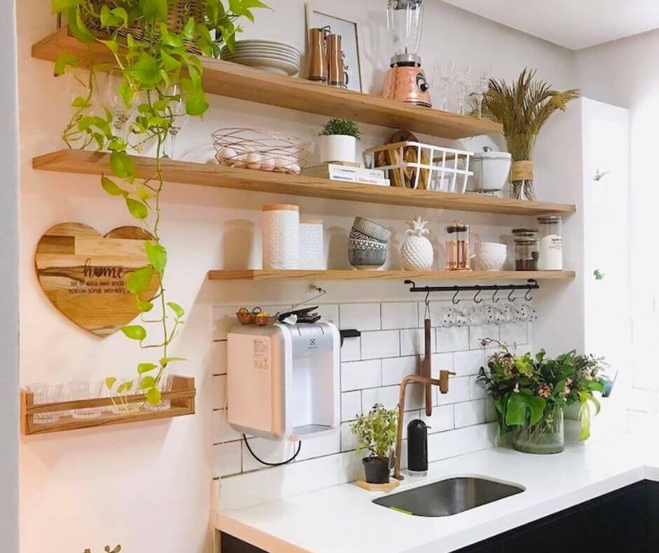 Como escolher o estilo de prateleira ideal para sua cozinha