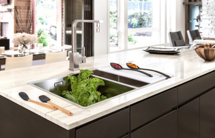 Cubas de Embutir vs. Sobrepor: Qual a Melhor Instalação para Sua Cozinha?