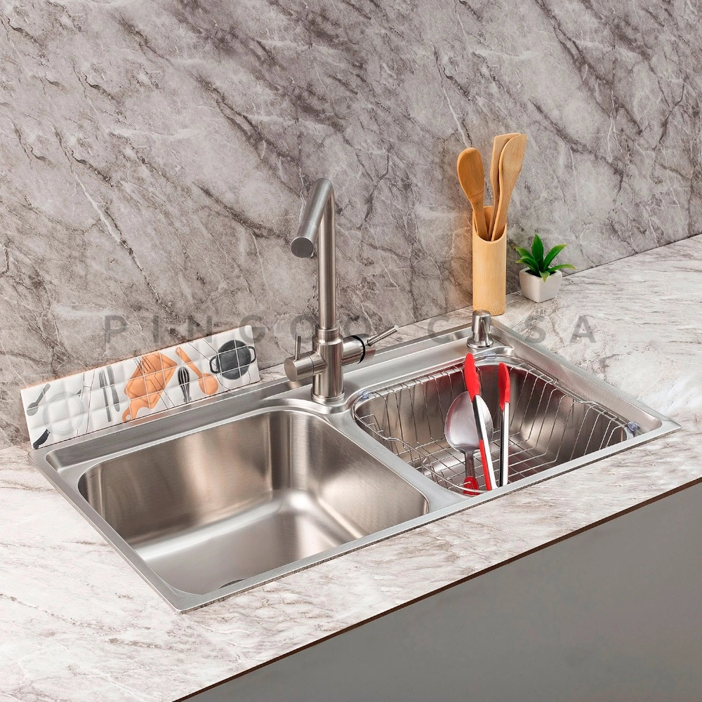 Aço Inox 304 vs 201 vs 430: Qual o Melhor para Sua Cuba de Cozinha?