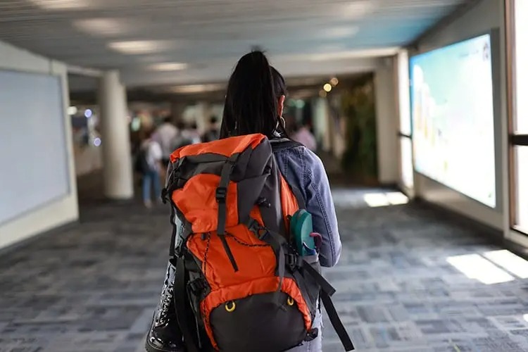 Mochila de Mochilão Feminina vs. Masculina: Entenda as Diferenças Essenciais