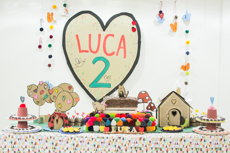 Como fazer decoração de festa infantil com papelão