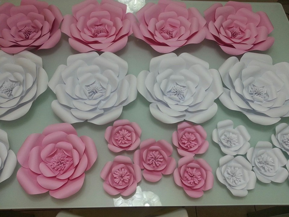 Como fazer flores de papel gigantes para festas