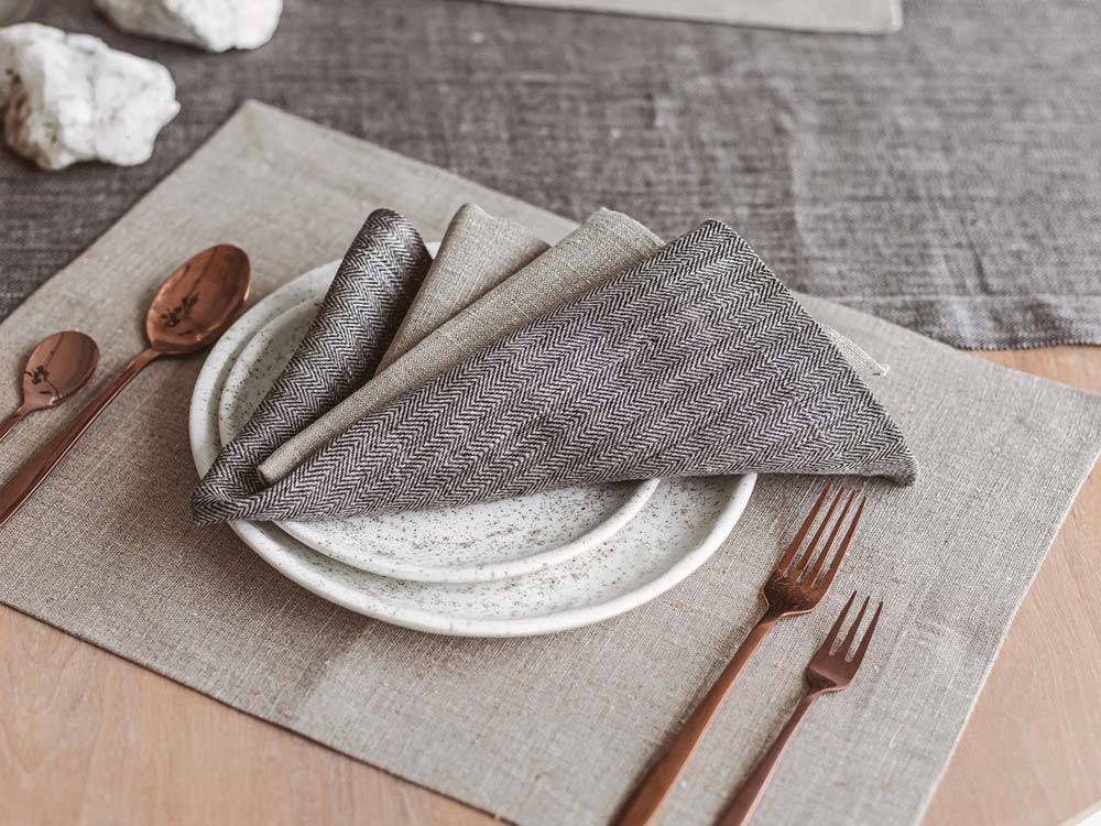 Medidas e Moldes de Jogo Americano: Encontre o Tamanho Perfeito para Sua Mesa