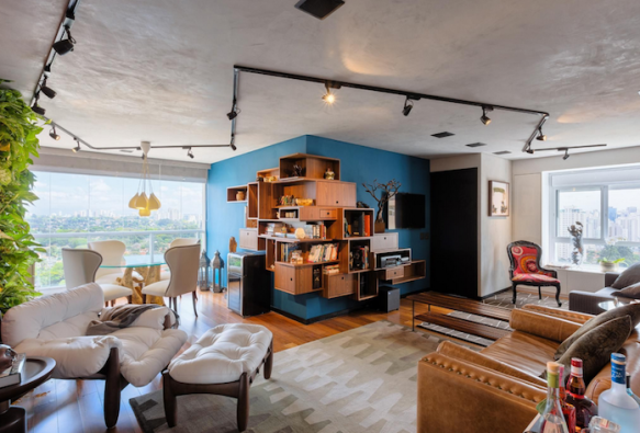 luminária de trilho com cano de PVC