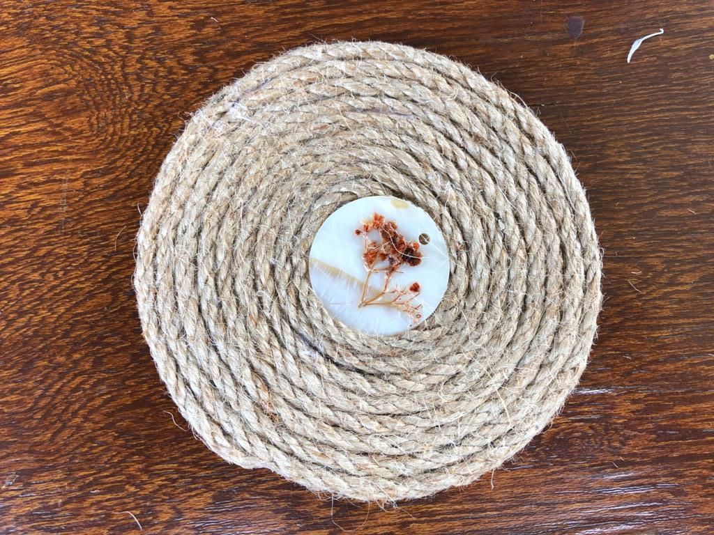 Como fazer porta-copos de corda e tecido