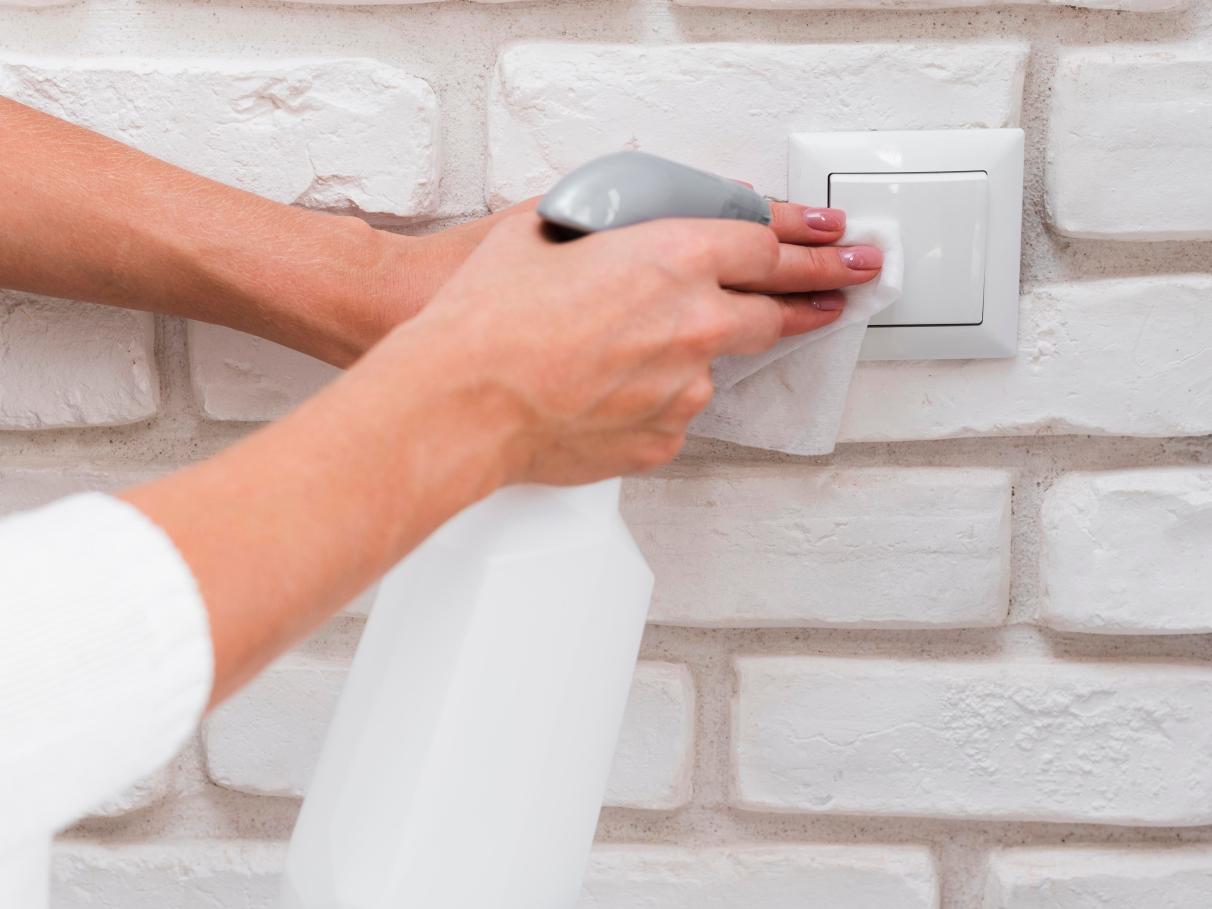 Como fazer uma limpeza rápida na casa em 15 minutos