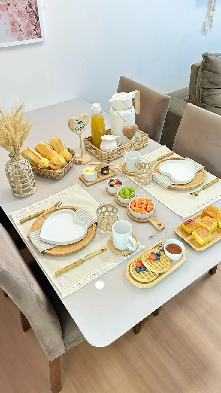 Etiqueta à Mesa: Onde Colocar Cada Talher no Café da Manhã