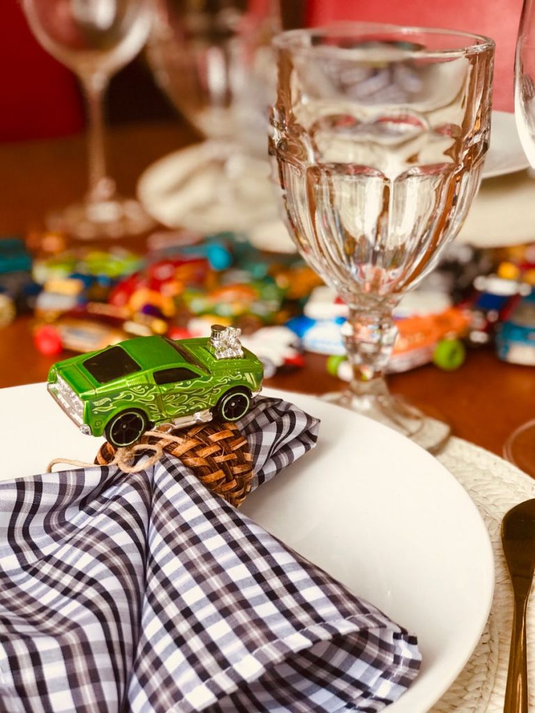 mesa posta masculina para pais