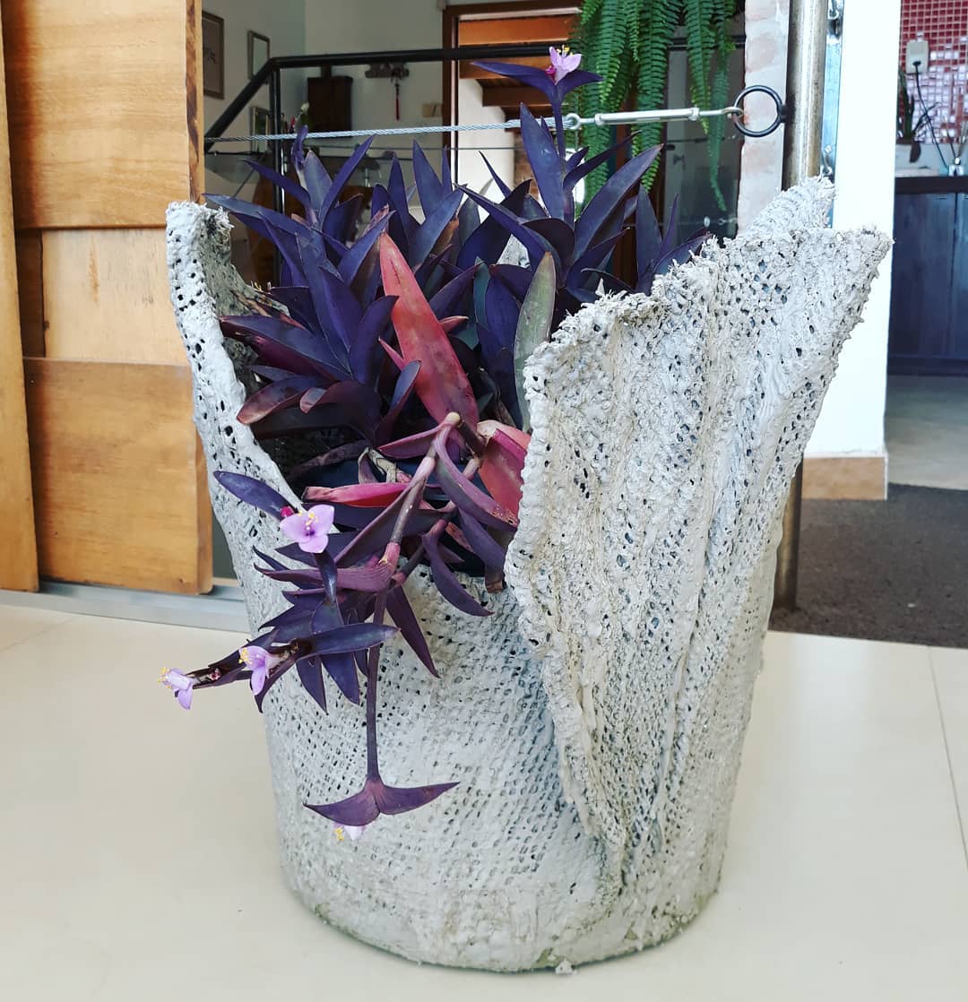 como fazer vaso de cimento com toalha