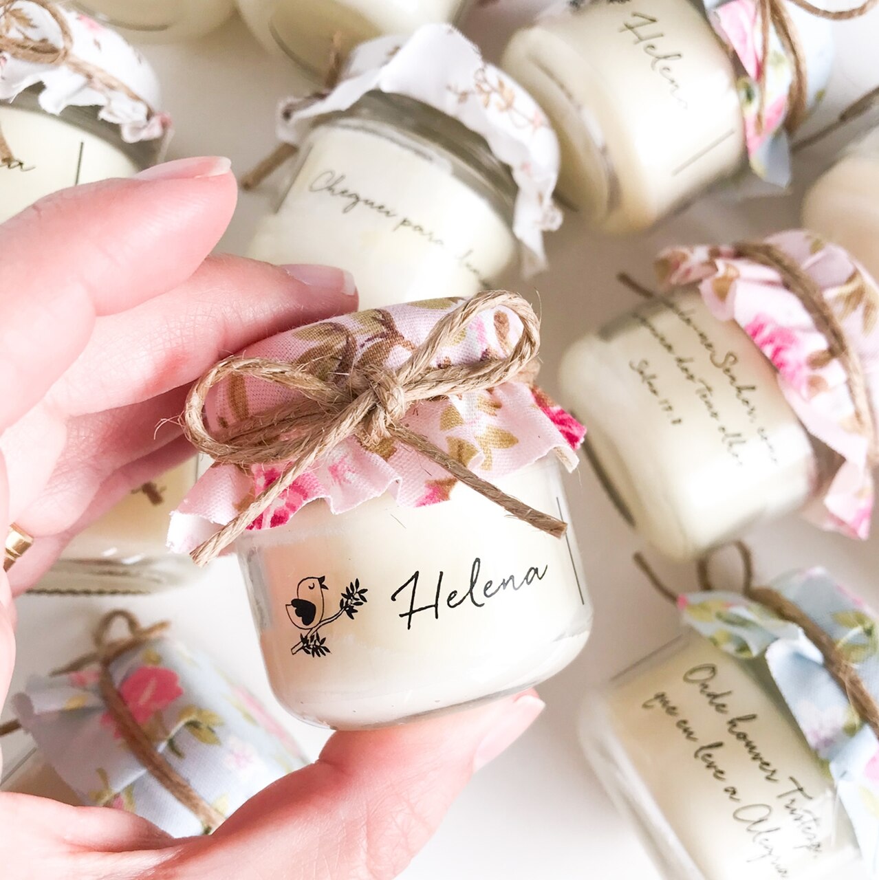 como fazer velas de lembrancinha para maternidade