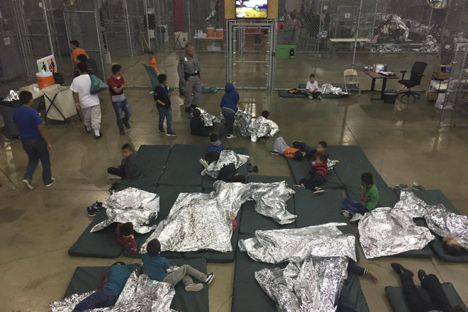 Como lidar com a ansiedade da imigração nos EUA solo