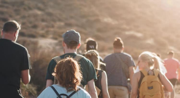 Guia completo para a comunicação eficaz do introvertido em grupo