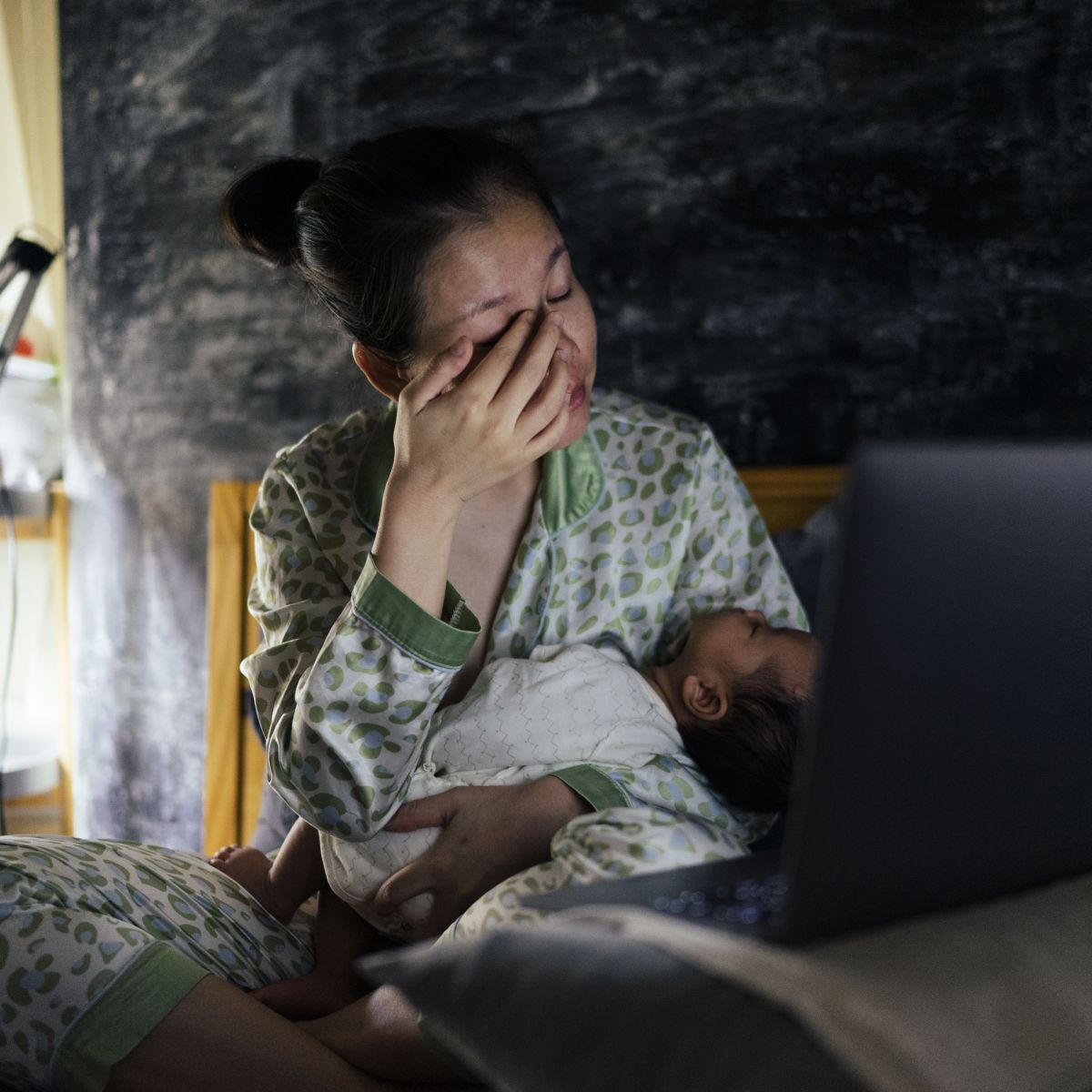 como lidar com o cansaço materno após o trabalho