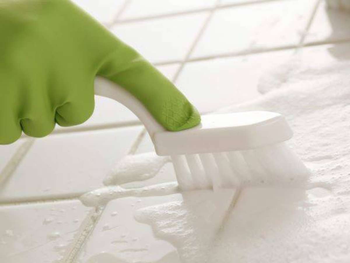como limpar rejunte de banheiro bicarbonato e água oxigenada