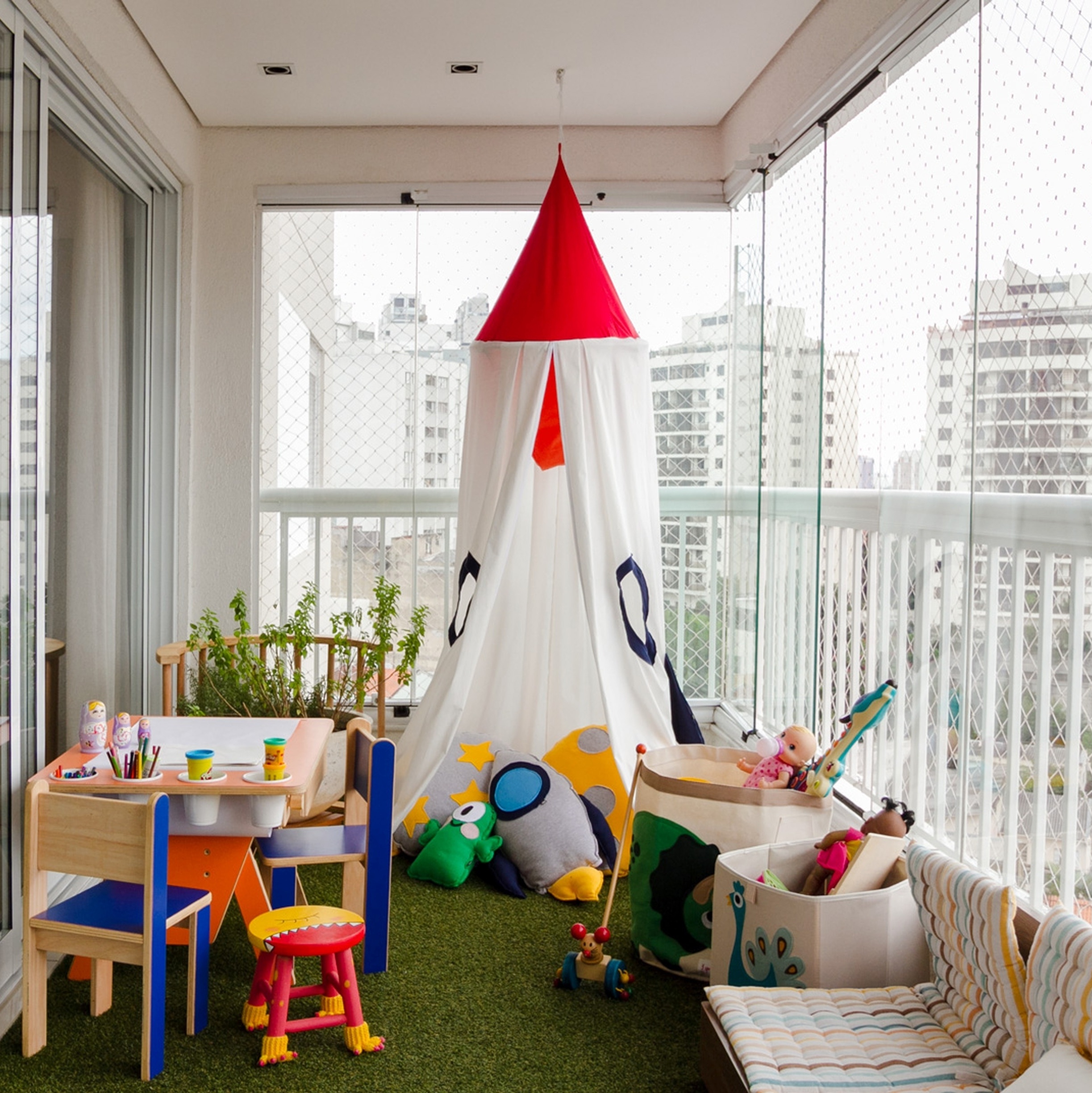 Como escolher os móveis ideais para o cantinho de artes