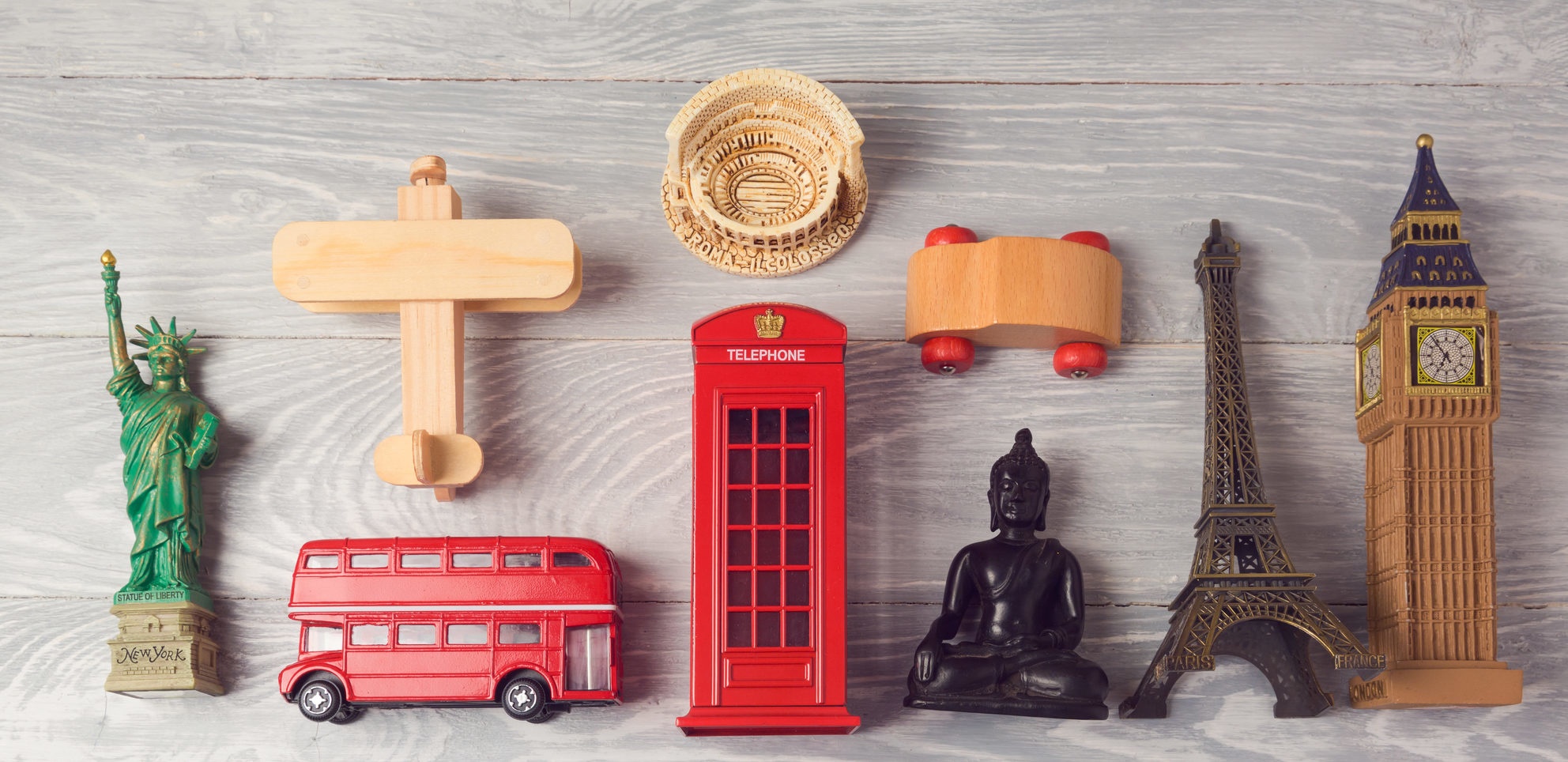 Como montar um cantinho de memórias de viagem em casa