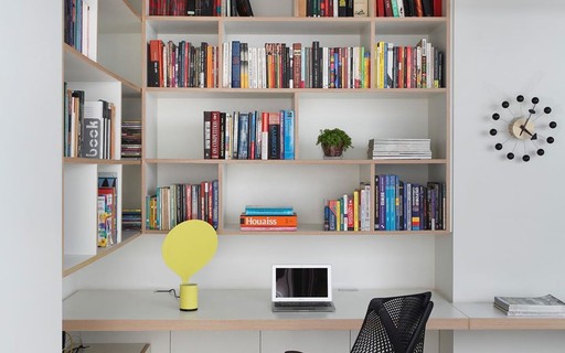 Como montar um home office ergonômico e barato