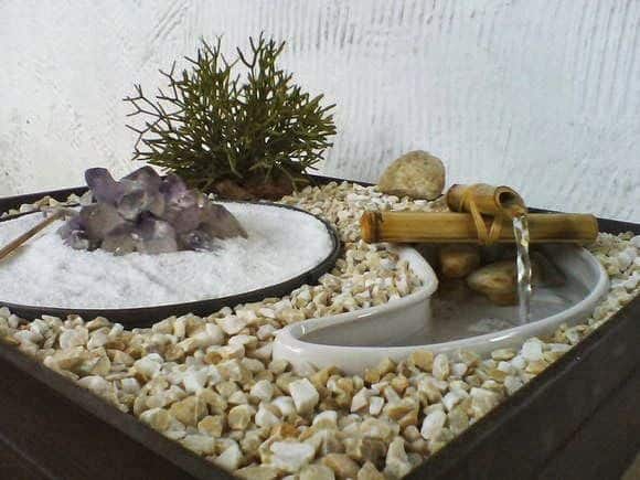 como fazer jardim zen de mesa