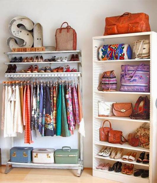 Como organizar closet pequeno: acessórios indispensáveis