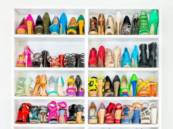 10 acessórios indispensáveis para organizar sapatos em aramados